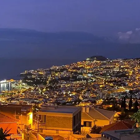 Myrtus - House With Sea View And Garden