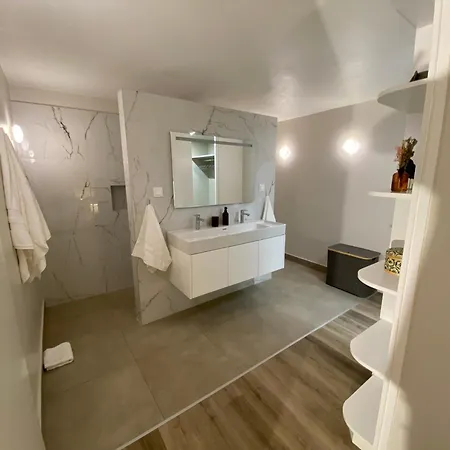 Myrtus - House With Sea View And Garden *